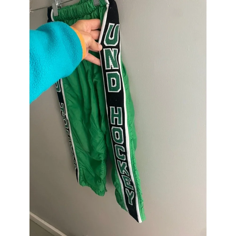 Vintage In Play UND Hockey Kids Small Green Nylon Track Pants Made in USA